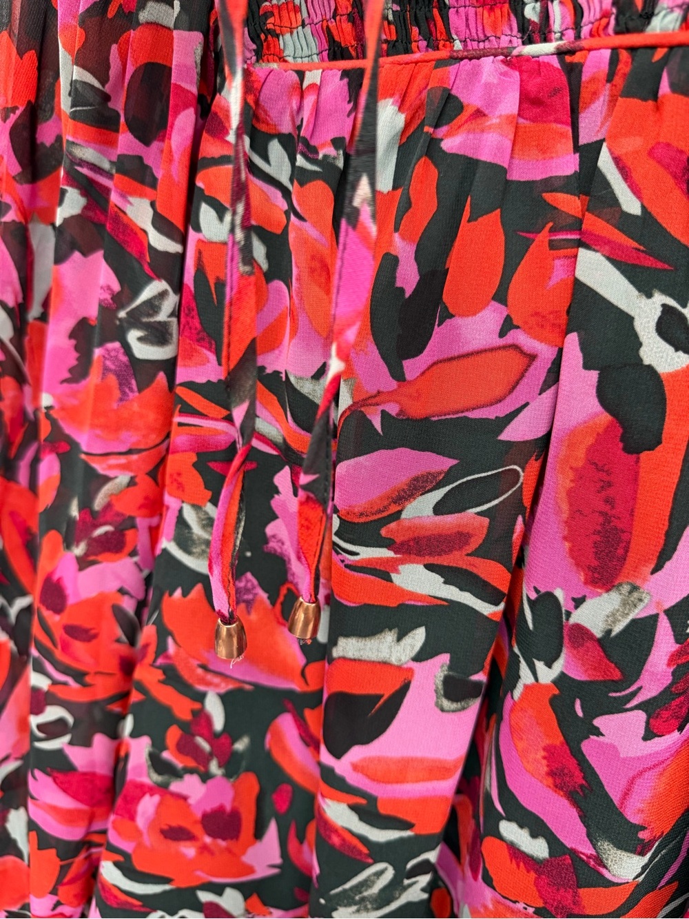 Entro Smocked Yoke Long Sleeve Blouse Pink Red Floral Abstract Medium - Picture 8 of 10